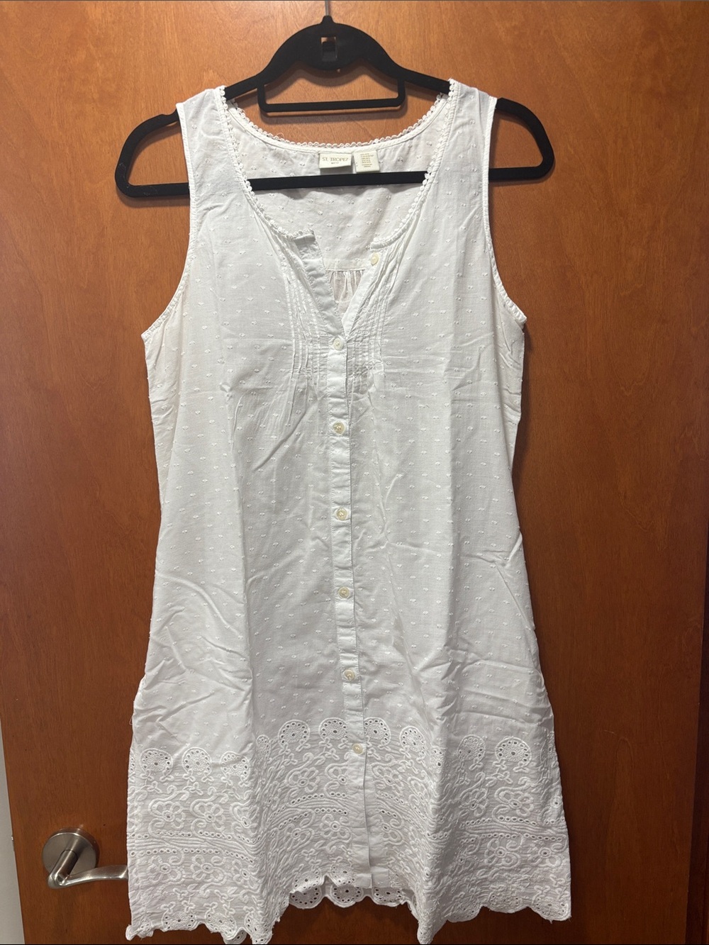 St. Tropez White Eyelet Sleeveless Top